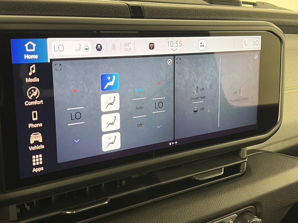 Used 2024 Jeep Wrangler Unlimited image 19