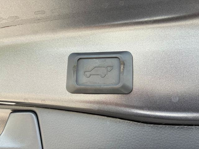 Used 2025 Toyota RAV4 XLE Premium FWD image 17