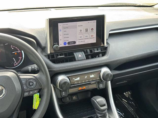 Used 2024 Toyota RAV4 LE AWD/4WD image 14