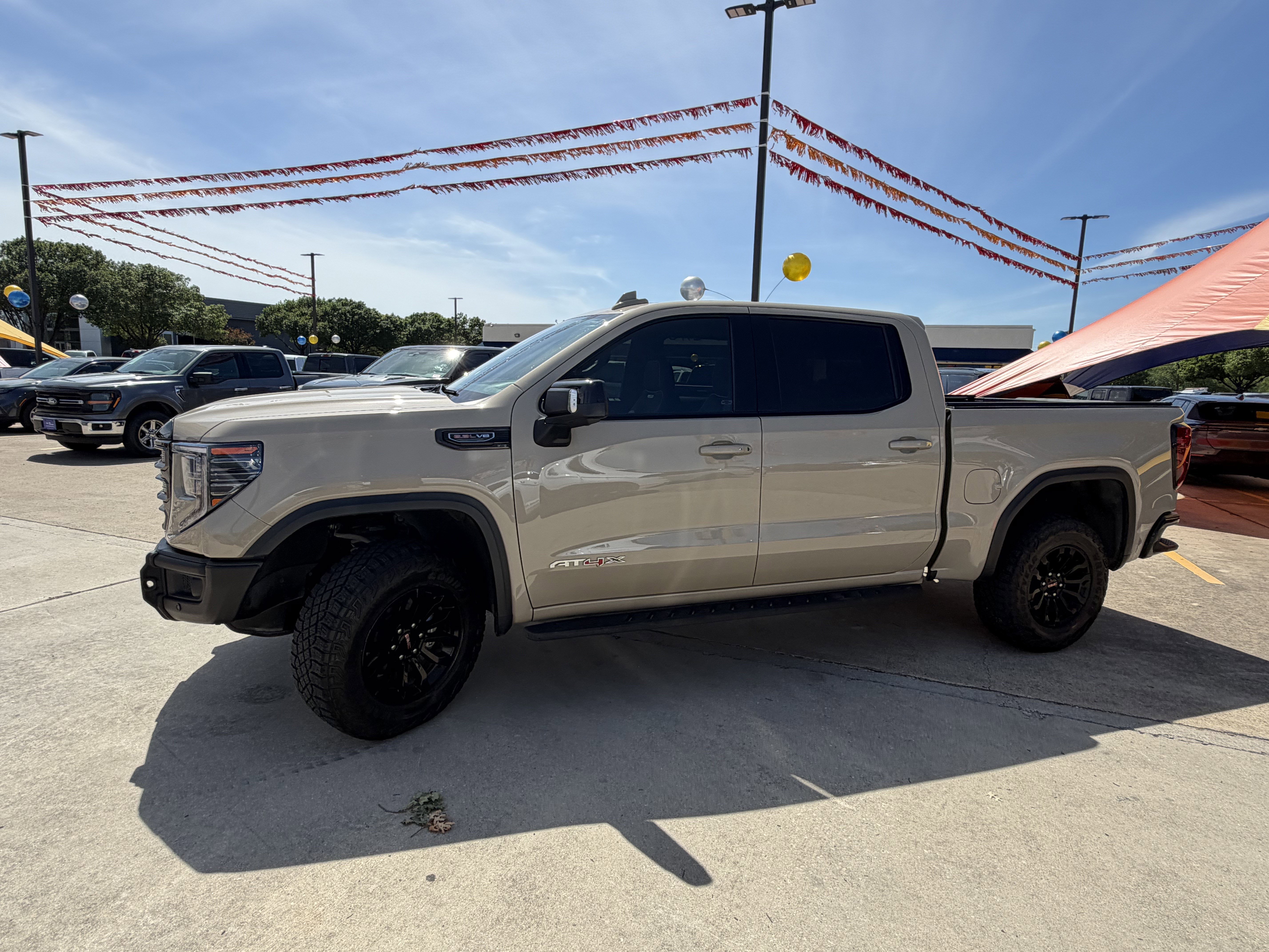 Used 2023 GMC Sierra 1500 AT4X AWD/4WD image 11