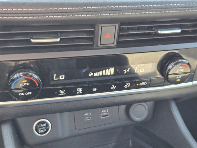 Used 2023 Nissan Rogue SV image 23