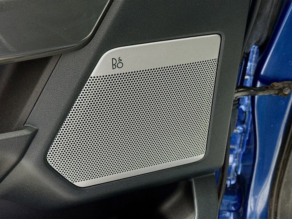 Certified 2022 Ford F150 XLT w/ Equipment Group 302A High image 21