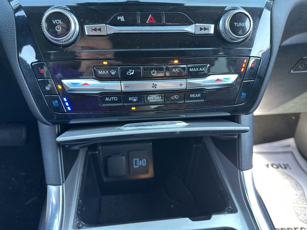 Certified 2024 Ford Explorer Limited image 48