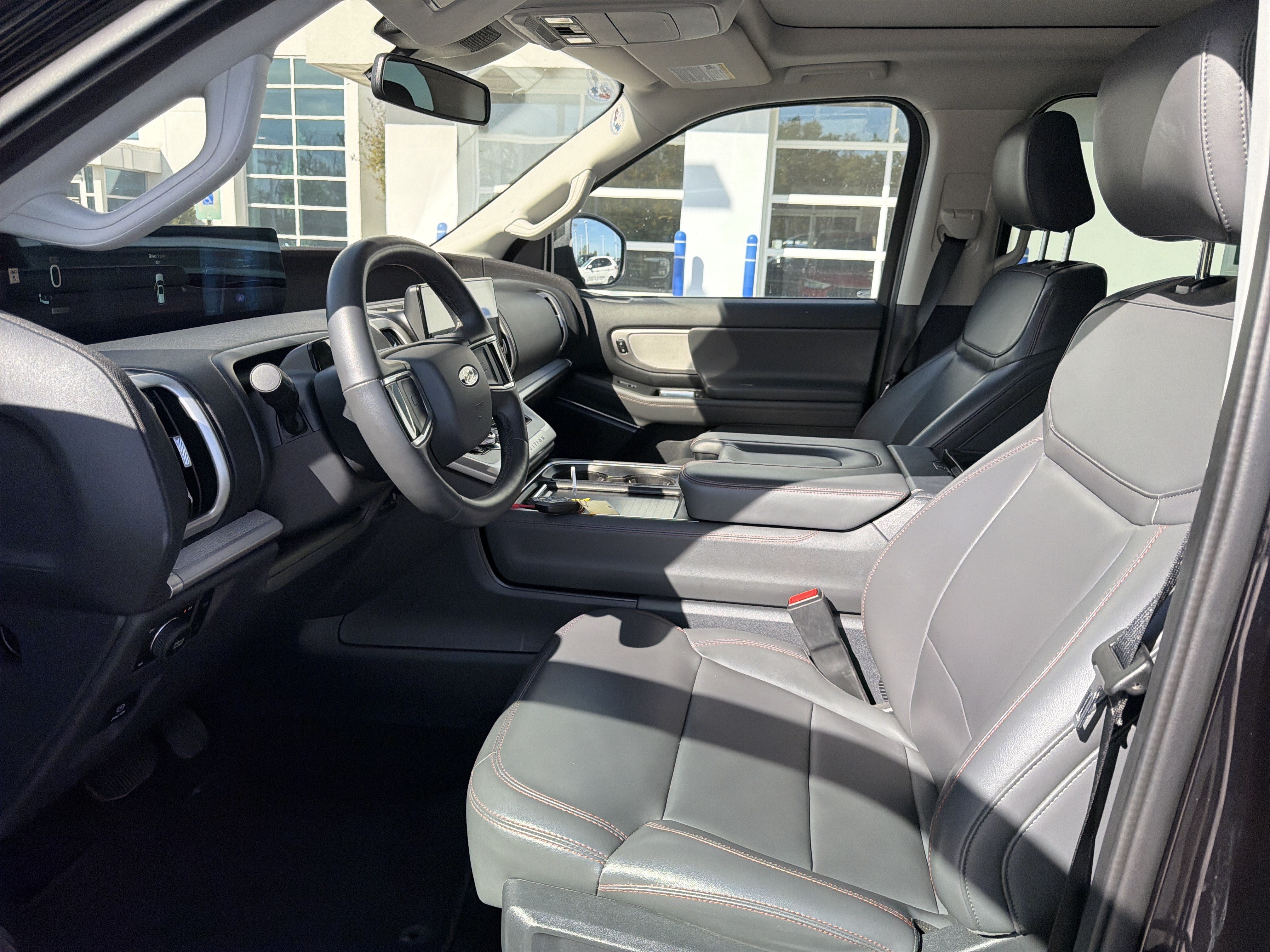 Certified 2025 Ford Expedition Active AWD/4WD image 11