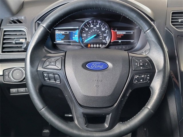 Certified 2019 Ford Explorer XLT w/ Equipment Group 202A image 33