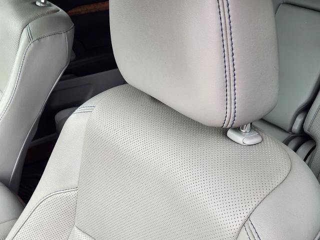 Used 2019 Toyota Highlander Limited Platinum FWD image 14