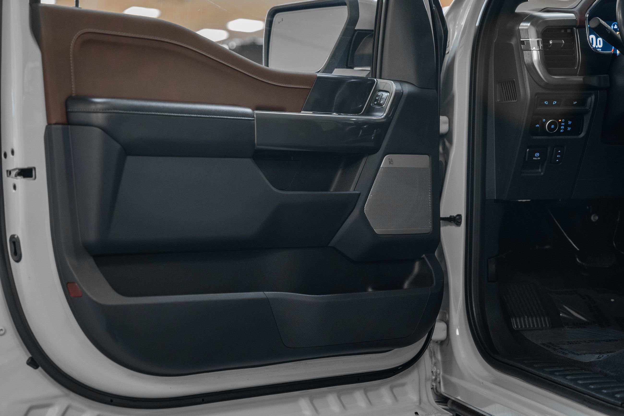 Certified 2023 Ford F150 Lariat w/ Equipment Group 502A High image 47