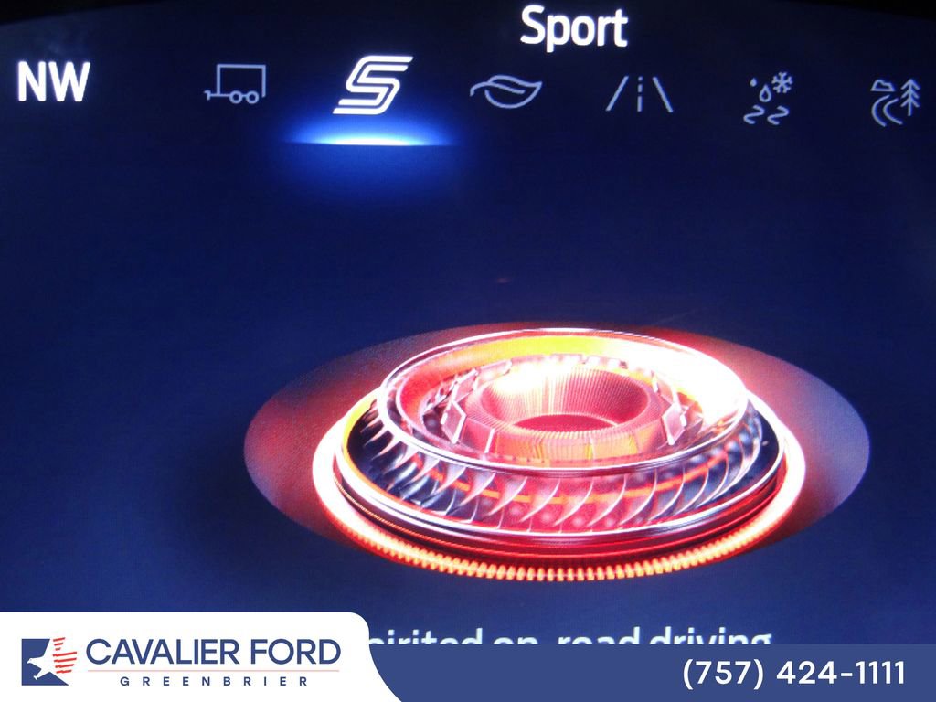 Certified 2025 Ford Explorer ST-Line AWD/4WD image 37