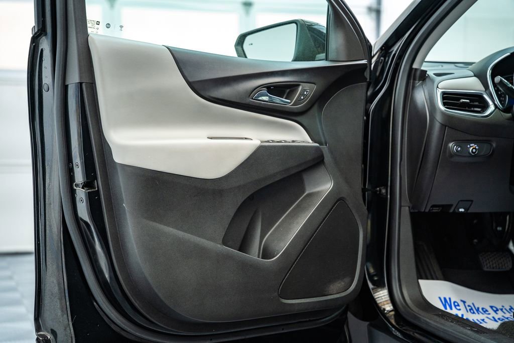 Used 2023 Chevrolet Equinox LS w/ LS Convenience Package AWD/4WD image 36