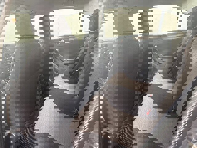 Used 2017 Volkswagen Jetta S image 11