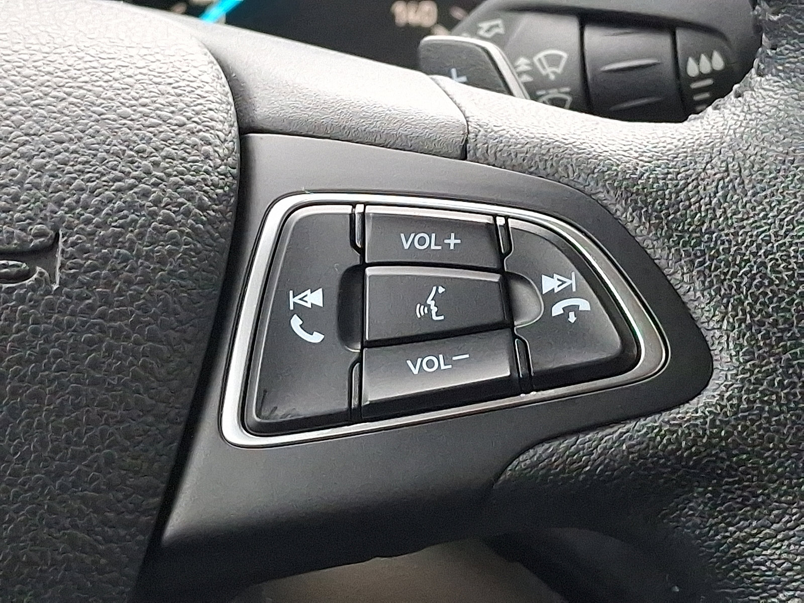 Certified 2017 Ford Escape Titanium image 21