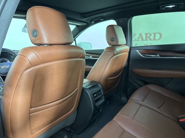 Used 2021 Cadillac XT5 Premium Luxury image 14