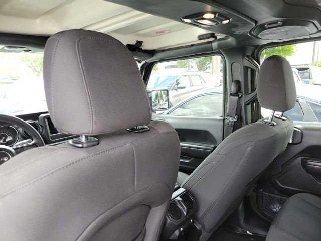 Used 2022 Jeep Gladiator Sport AWD/4WD image 13