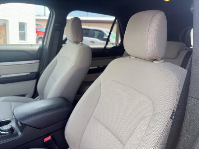 Certified 2018 Ford Explorer XLT w/ Equipment Group 201A AWD/4WD image 15