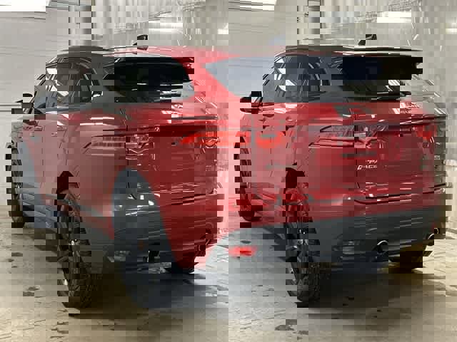 Used 2020 Jaguar F-PACE R-Sport image 35