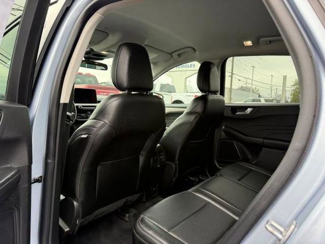 Certified 2022 Ford Escape SEL image 16