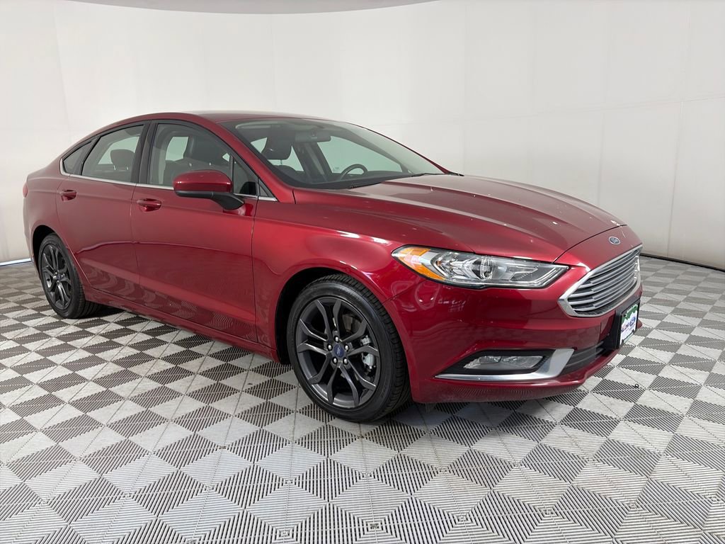 Certified 2018 Ford Fusion SE w/ Equipment Group 201A FWD image 1