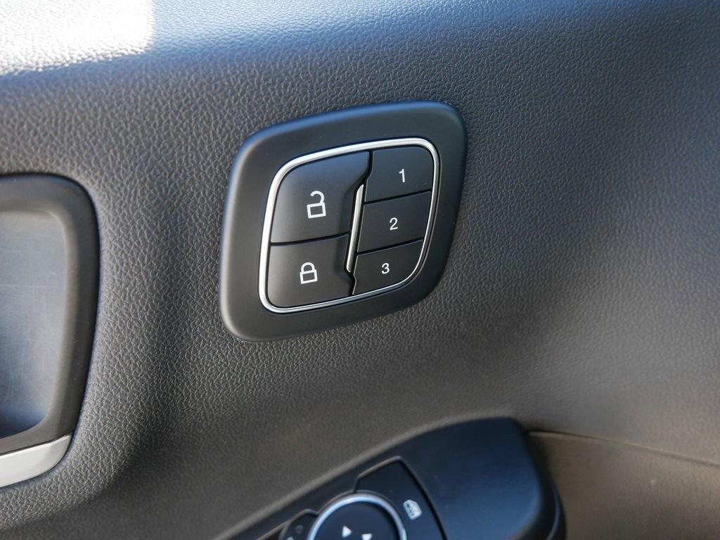 Certified 2024 Ford Escape Platinum image 14