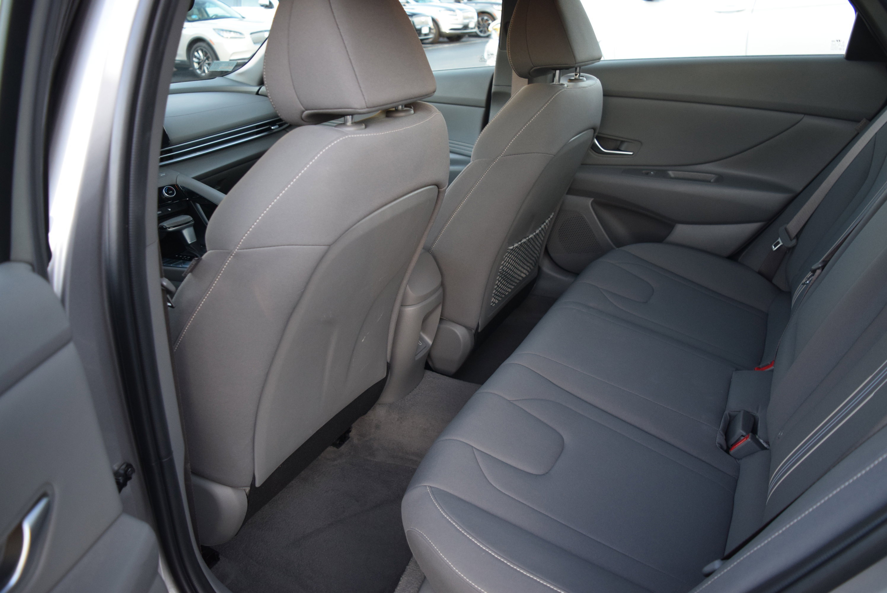 Used 2024 Hyundai Elantra SEL w/ Convenience Package image 7