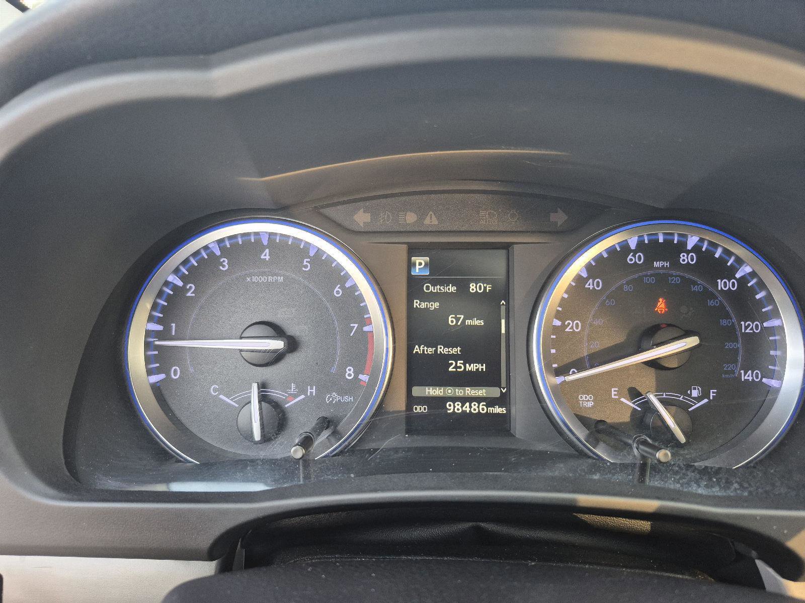 Used 2019 Toyota Highlander XLE FWD image 14