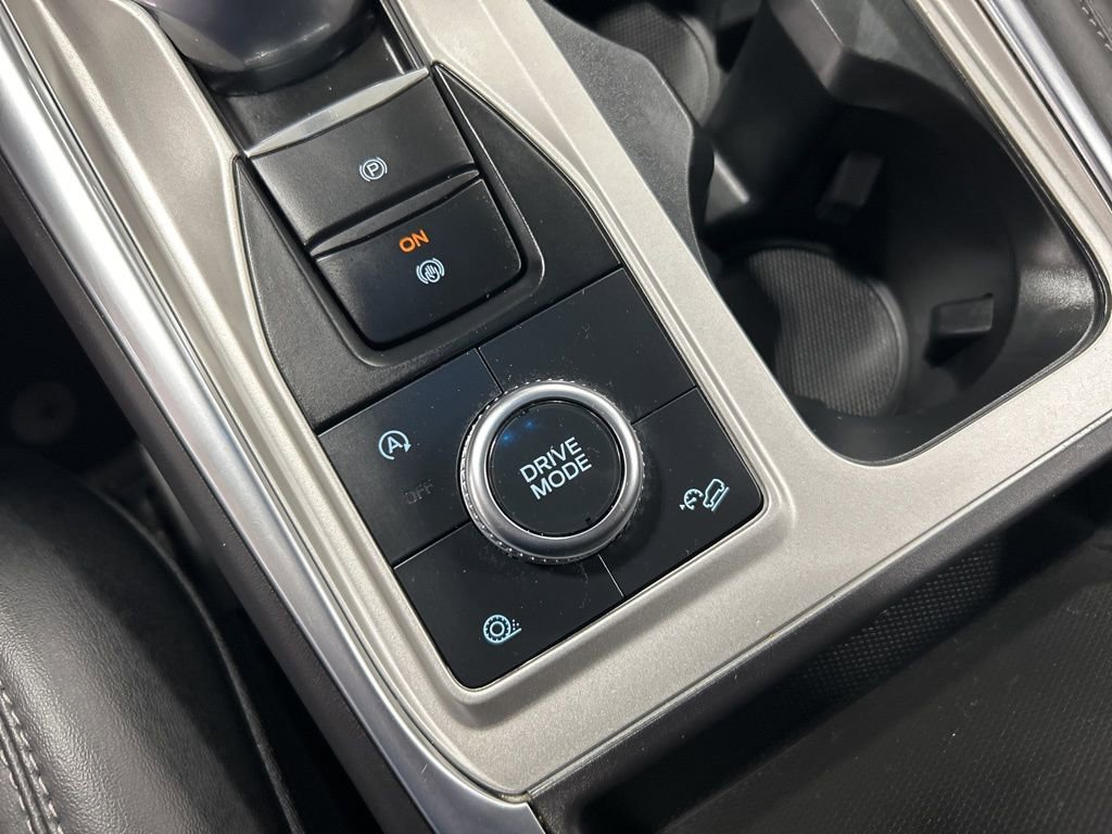 Certified 2023 Ford Explorer XLT w/ Equipment Group 202A image 23