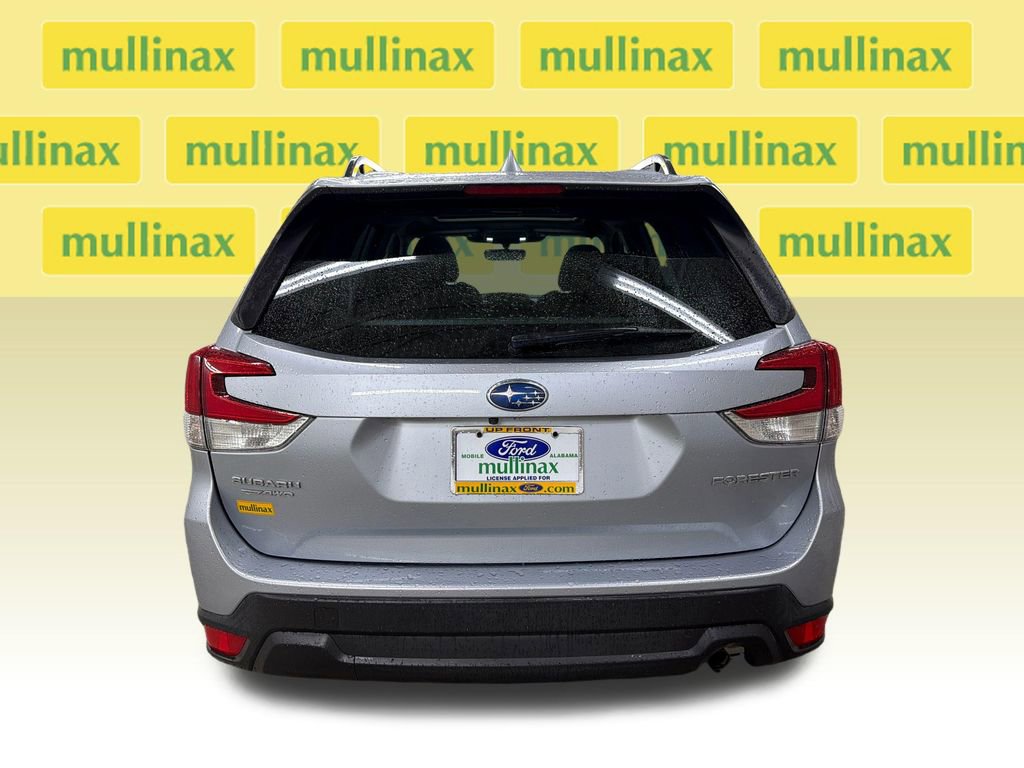 Used 2023 Subaru Forester Premium AWD/4WD image 7