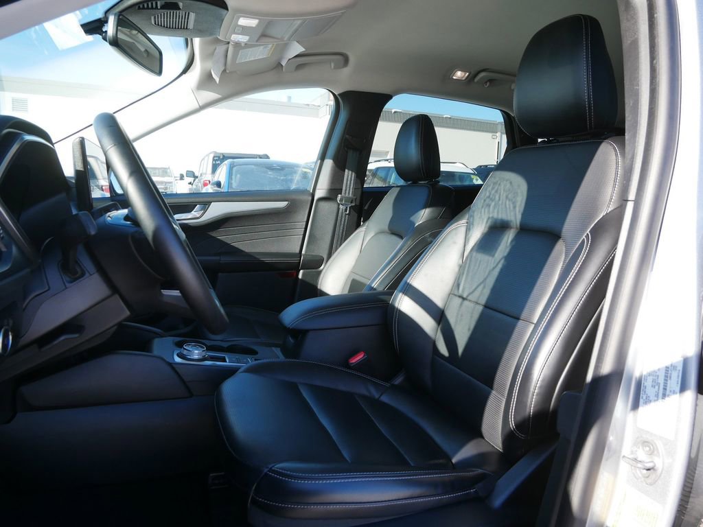 Certified 2024 Ford Escape Platinum image 10