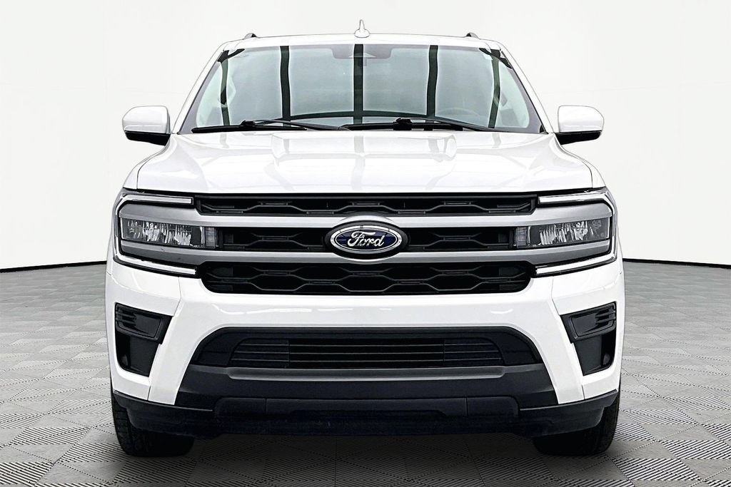 Certified 2024 Ford Expedition XLT AWD/4WD image 3