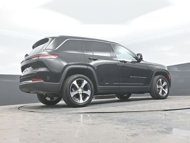 Used 2023 Jeep Grand Cherokee Limited AWD/4WD image 26
