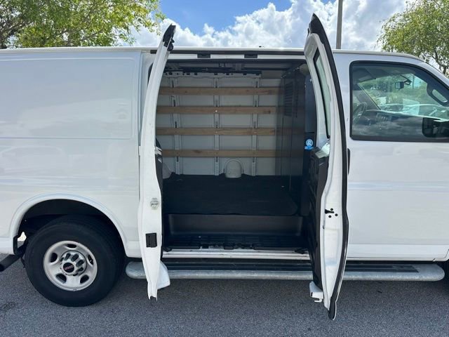 Used 2024 GMC Savana 2500 w/ Driver Convenience Package RWD image 20