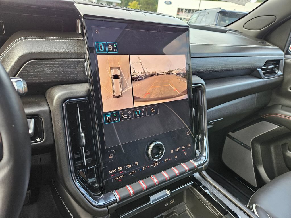 Used 2025 GMC Yukon AT4 Ultimate AWD/4WD image 44