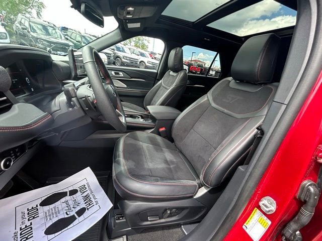 Certified 2025 Ford Explorer ST w/ Sun And Sound Package AWD/4WD image 20