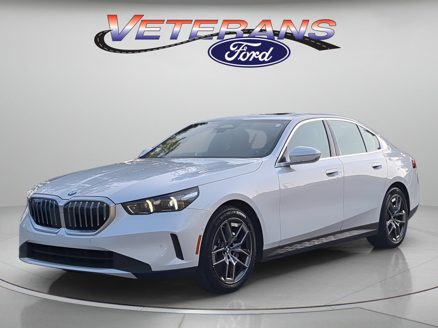 Used 2026 BMW 530i RWD image 1
