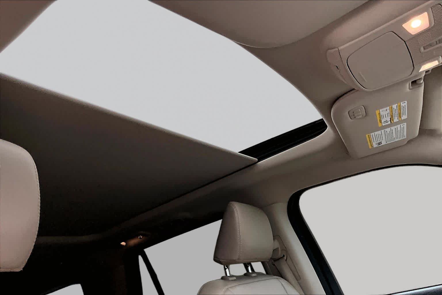 Certified 2024 Ford Expedition XLT RWD image 14