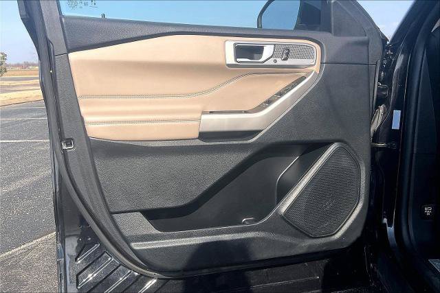 Certified 2023 Ford Explorer Limited AWD/4WD image 18