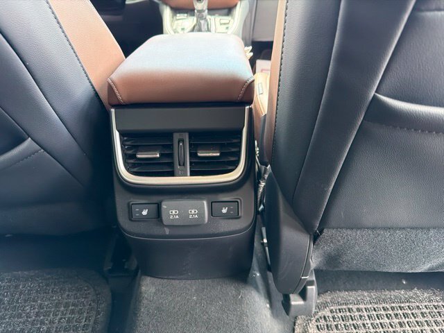Used 2020 Subaru Outback Touring AWD/4WD image 4