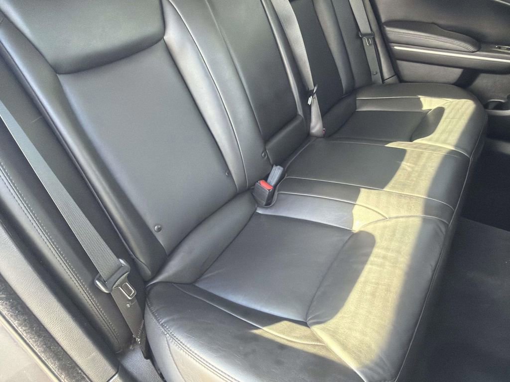 Used 2022 Chrysler 300 Touring L image 23