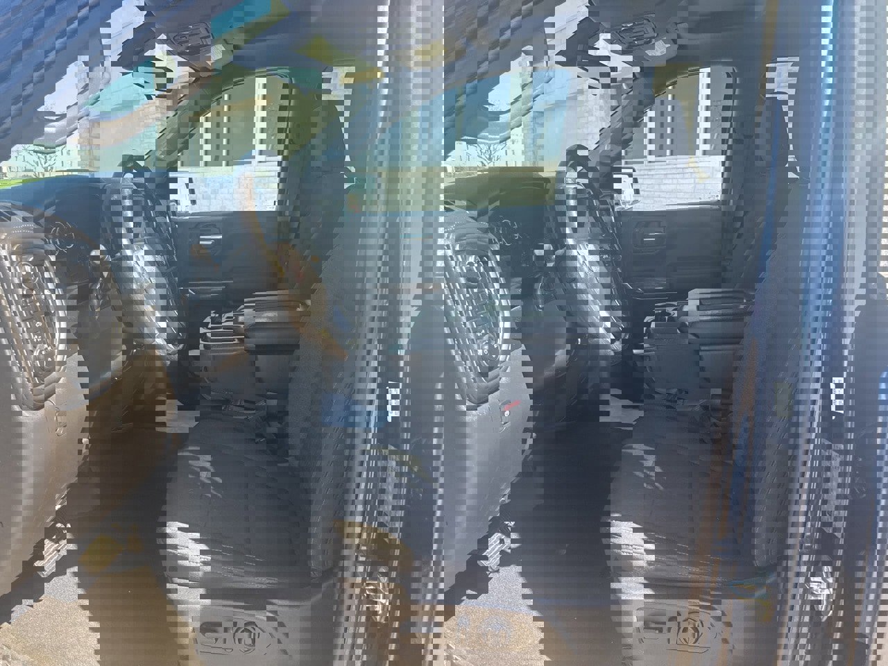 Used 2019 Chevrolet Silverado 1500 LT w/ Texas Edition image 12