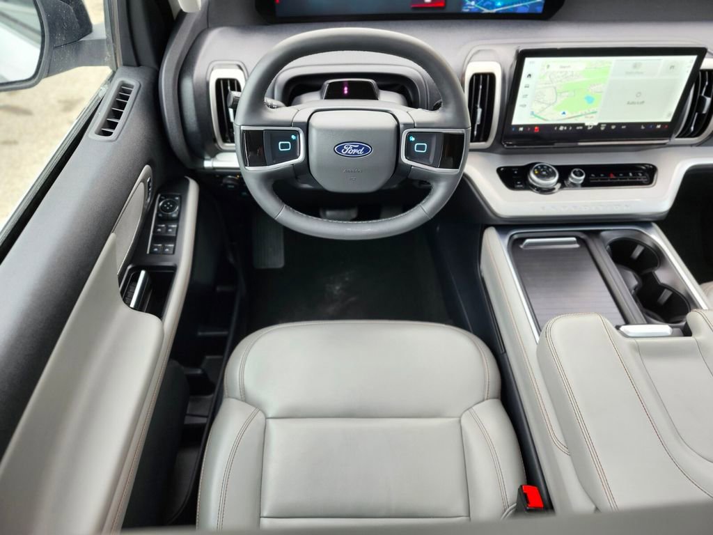Certified 2025 Ford Expedition Max Active image 13