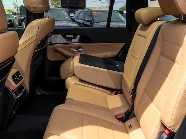 Used 2024 Mercedes-Benz GLS 580 4MATIC image 12
