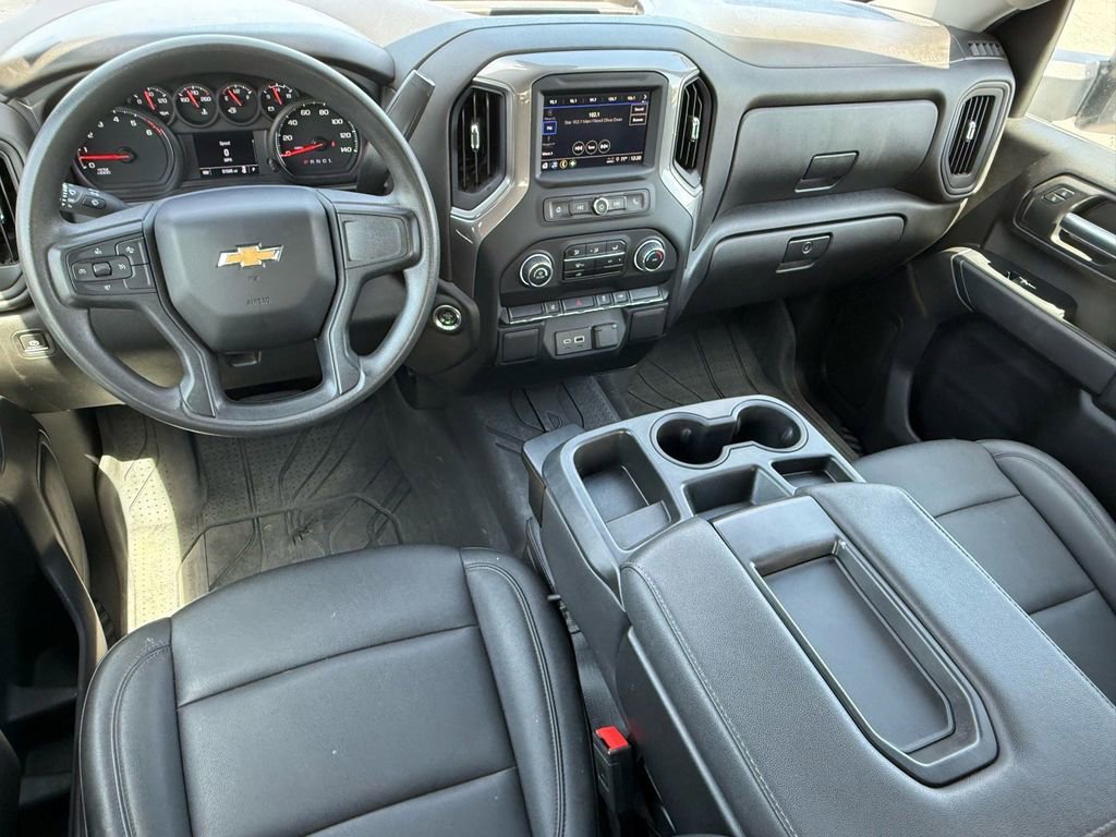Used 2024 Chevrolet Silverado 2500 W/T image 14