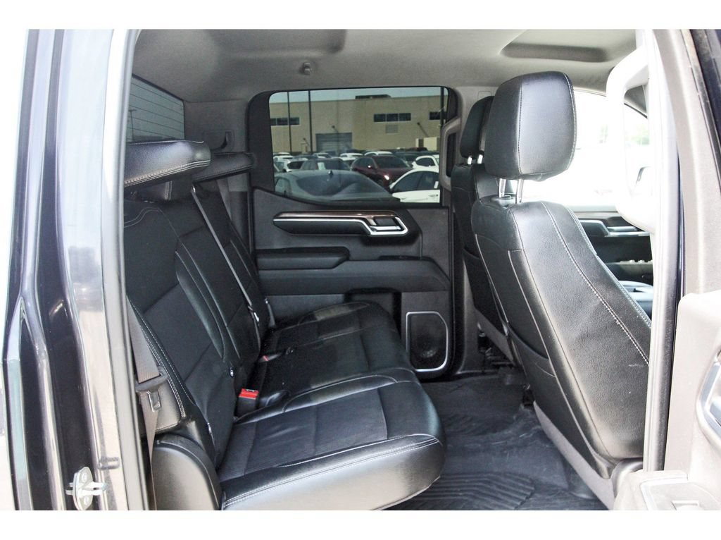 Used 2023 Chevrolet Silverado 1500 LT w/ Z71 Off-Road Package AWD/4WD image 10