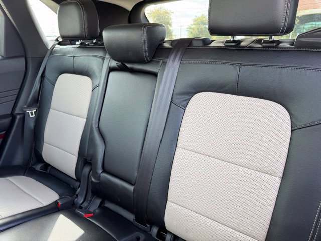 Certified 2022 Ford Escape Titanium w/ Titanium Premium Package FWD image 21