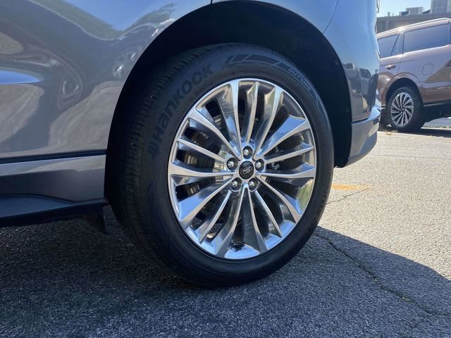 Certified 2024 Ford Edge Titanium w/ Titanium Elite Package image 9
