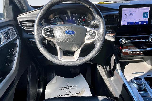 Certified 2022 Ford Explorer Limited w/ Equipment Group 301A image 12