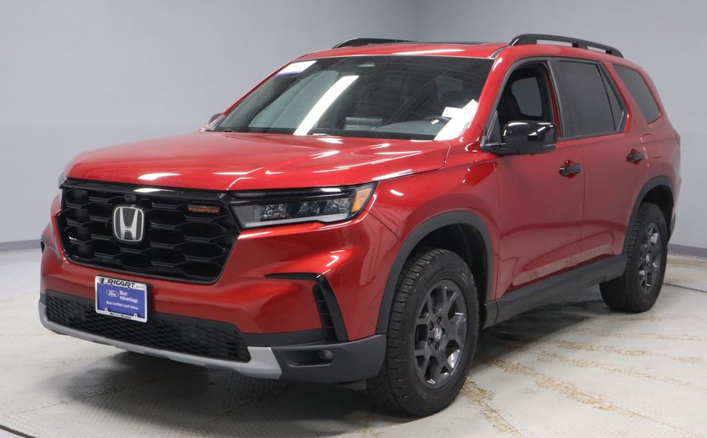 Used 2025 Honda Pilot TrailSport image 7