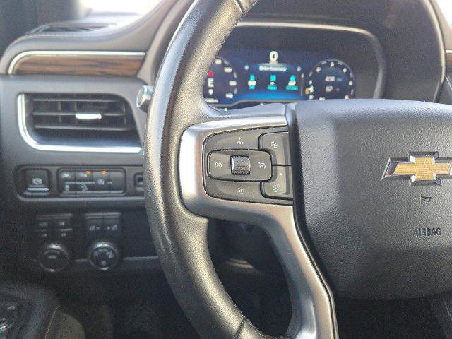 Used 2024 Chevrolet Suburban Premier image 29