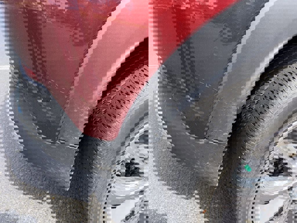 Used 2023 Buick Encore GX Essence w/ Experience Buick Package image 23