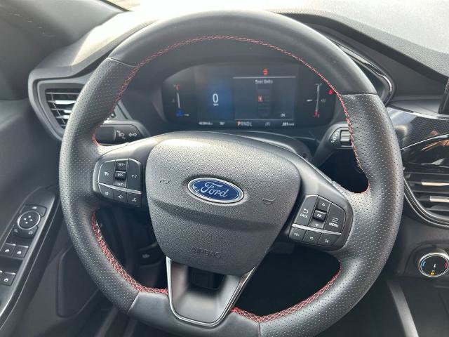 Certified 2025 Ford Escape ST-Line Select AWD/4WD image 12