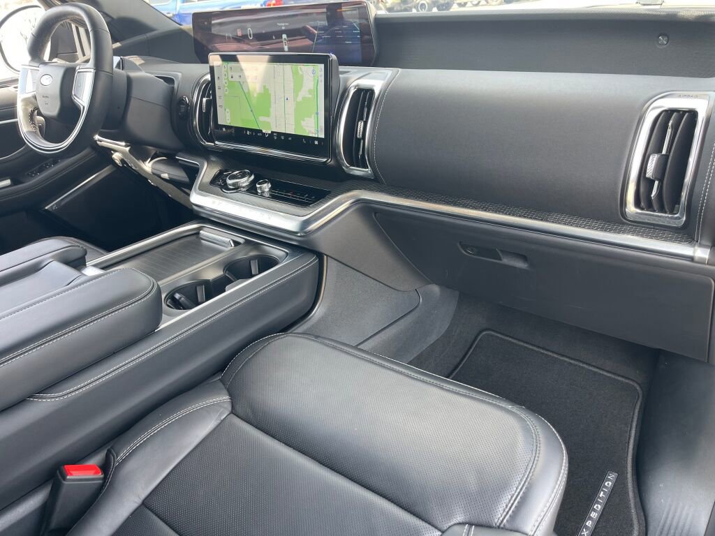 Certified 2025 Ford Expedition Max Platinum w/ Stealth Performance Package image 36